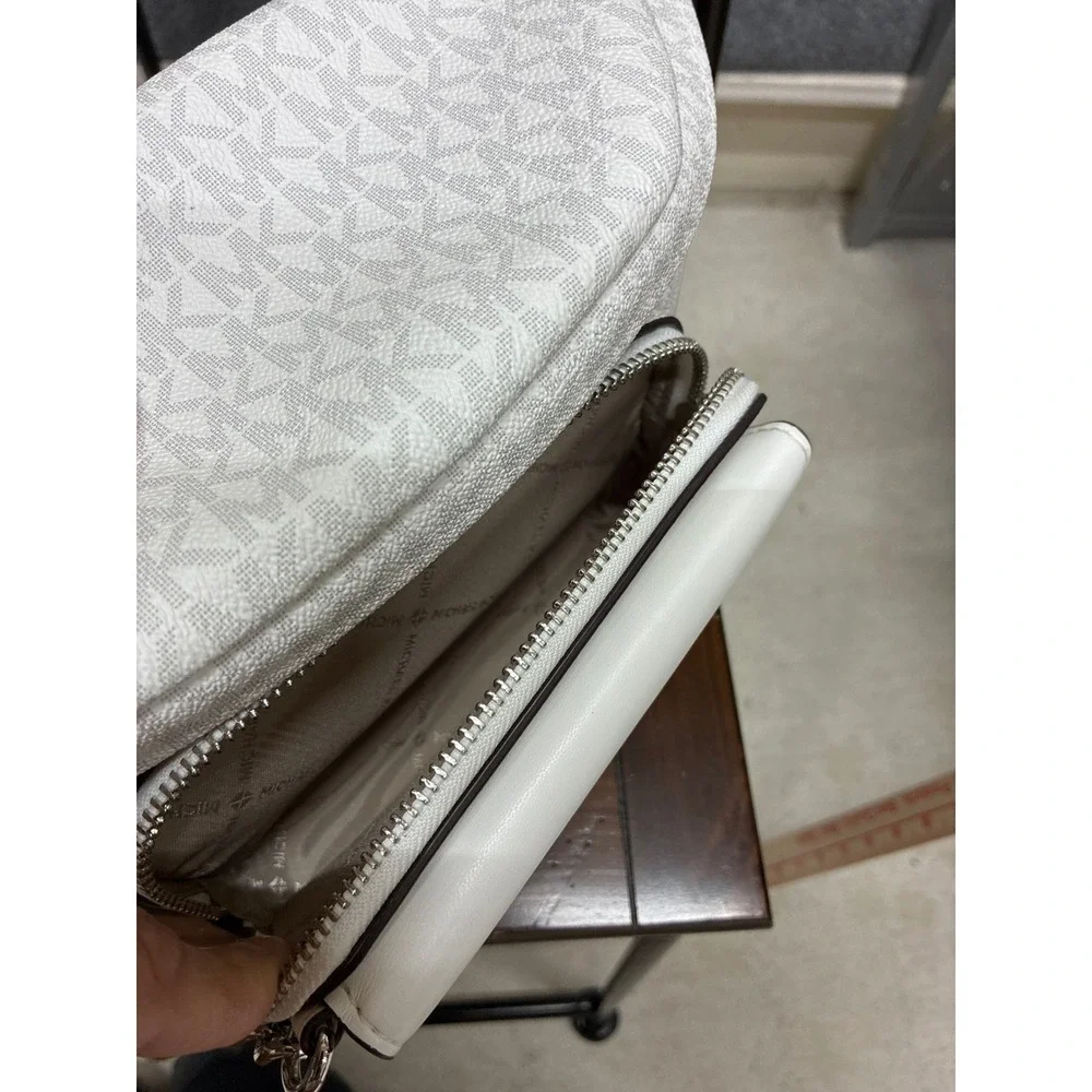 Michael Kors Slater Medium Logo Sling Pack Messenger Bag White Silver